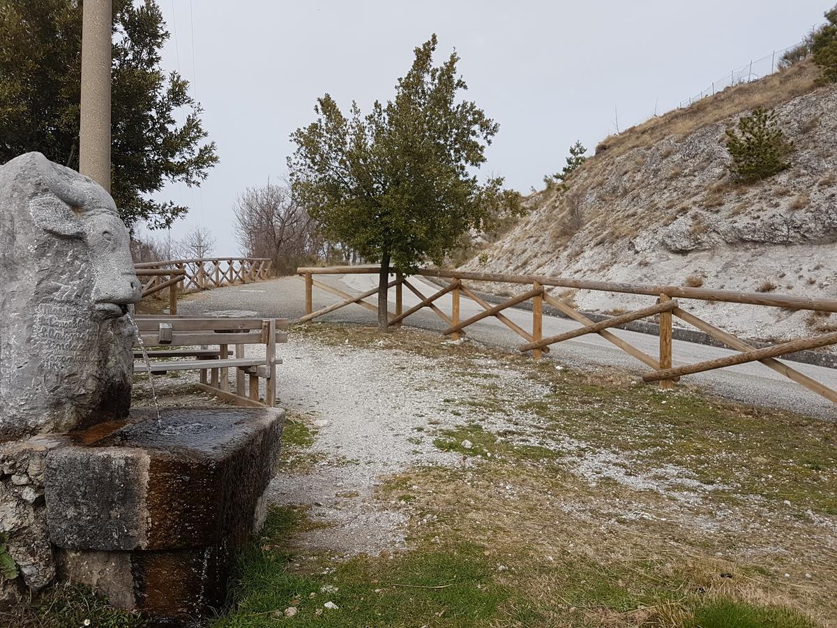 Le Chalet Del Pollino Rotonda Bagian luar foto